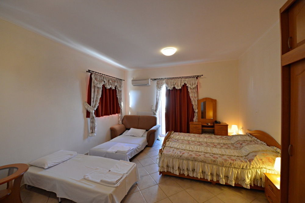 Rooms Nancy Agios Andreas  Buitenkant foto