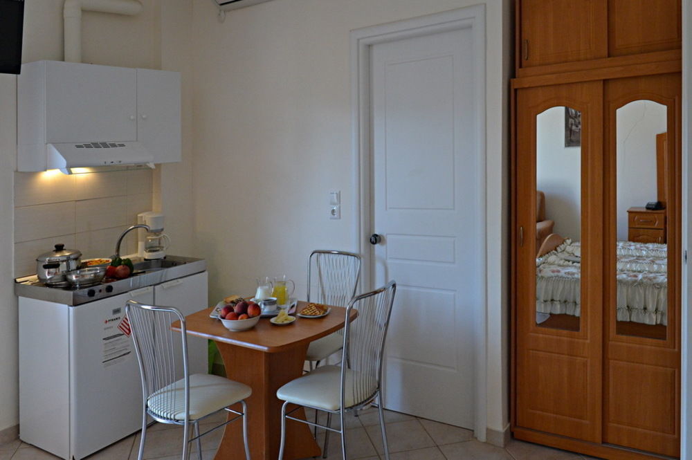 Rooms Nancy Agios Andreas  Buitenkant foto